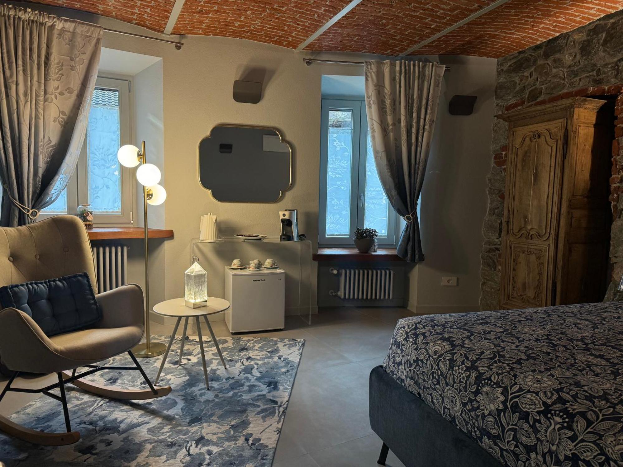 Le Relais Du Bourg Chambres De Charme Wellnes 도나즈 외부 사진